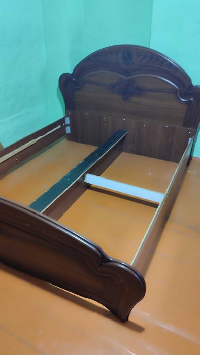 Диван двухместный