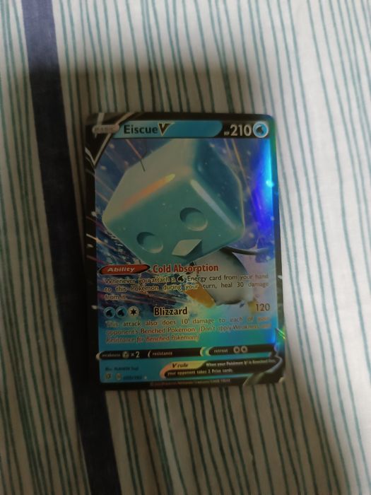 Покемон карты "легендарные" коллекционные