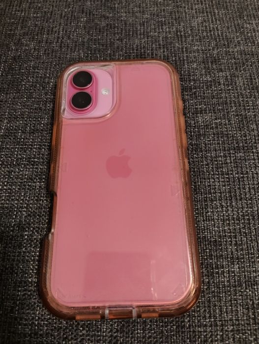 Vând iPhone 16 Plus