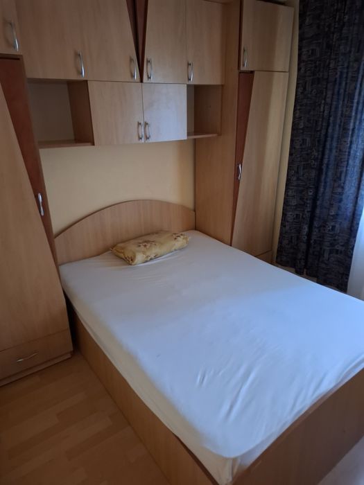 Inchiriez apartament