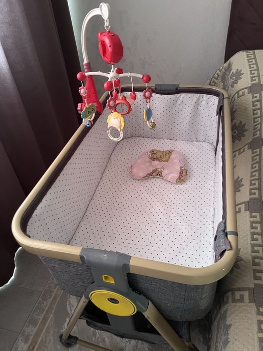 Продам манеж кроватку