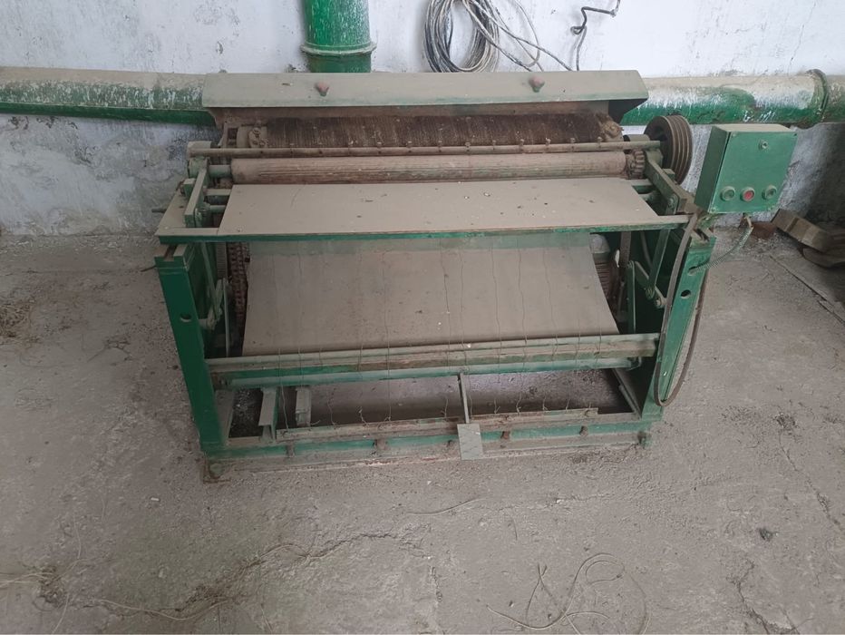 Шубный сехтын станоктары бар тігін машинкалары бар Қаратау қаласында т