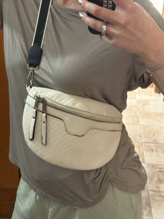 Дамски чанти бяла черна Guess Marc Jacobs Nine West