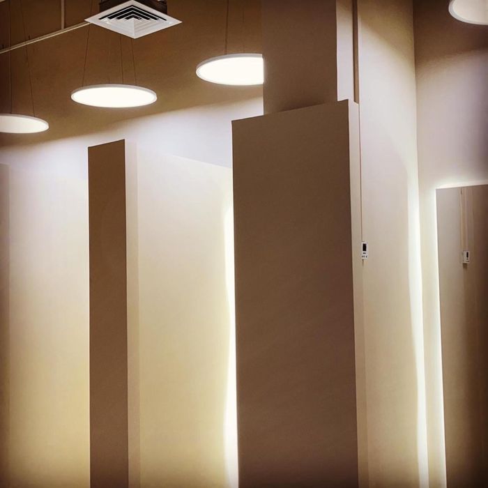 Электрик . Высшей котегории , по ремонту и обслуживанию помнщении .