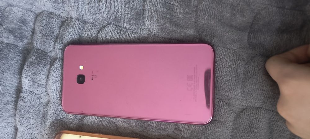 Продаю 3 телефона