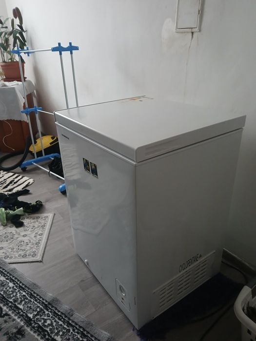 Vând ladă frigorifică heinner