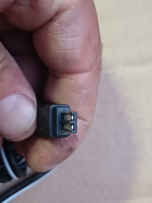 Alimentator camera Sony AC-L15A 8,4v  1,7A