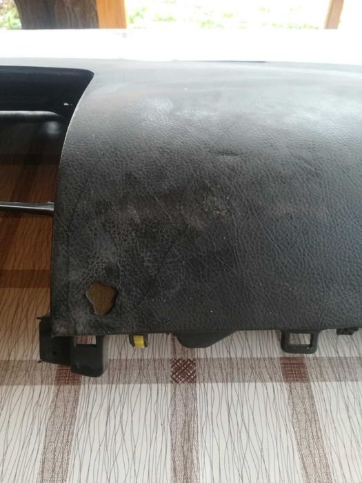 Табло за Тойота Авенсис 2.0 D 2004 година