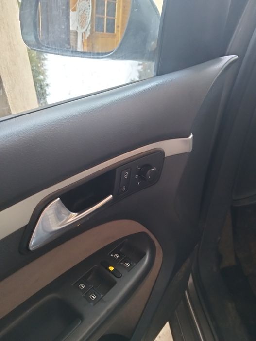 Volkswagen Touran 2.0 tdi DSG 6