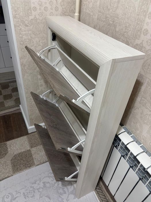 Продам полку для обуви