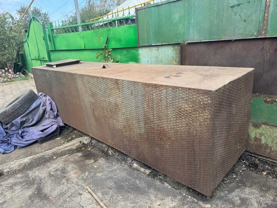 Ёмкость для жидкости