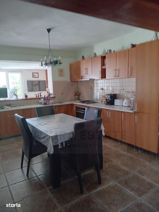 Casa cu etaj 113 mp utili curte libera 350mp garaj cu pod Gusterita