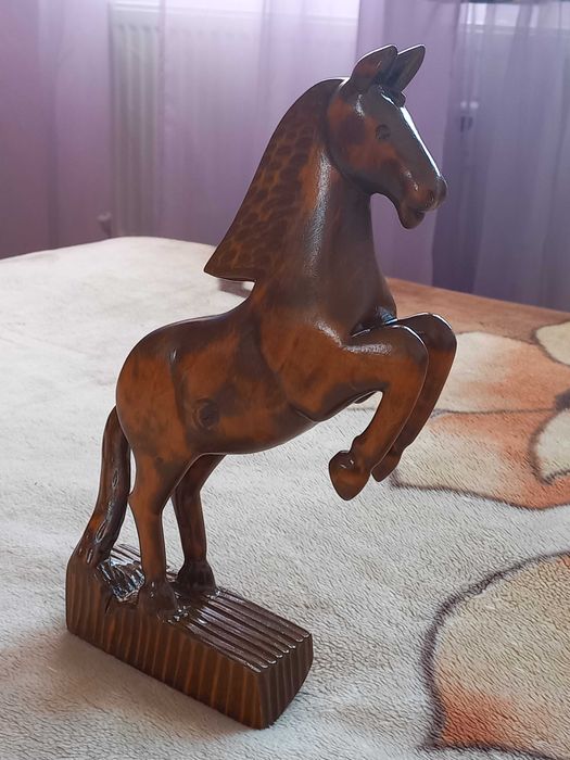 Продавам дървено конче ръчна изработка