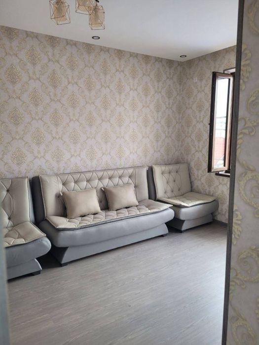 Продам квартиру Мирабадский район ,Центр