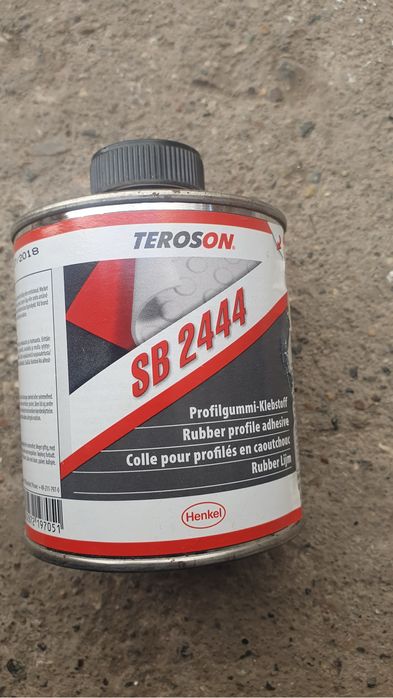 Продам клей суперклей все клеит качество универсальный