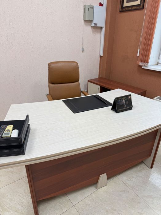 Комплект офисной мебели