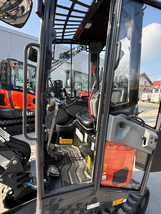 Mini Excavator NOU EUROCOMACH 18ZT Italia 2T 5 ANI Garantie PROMOTIE