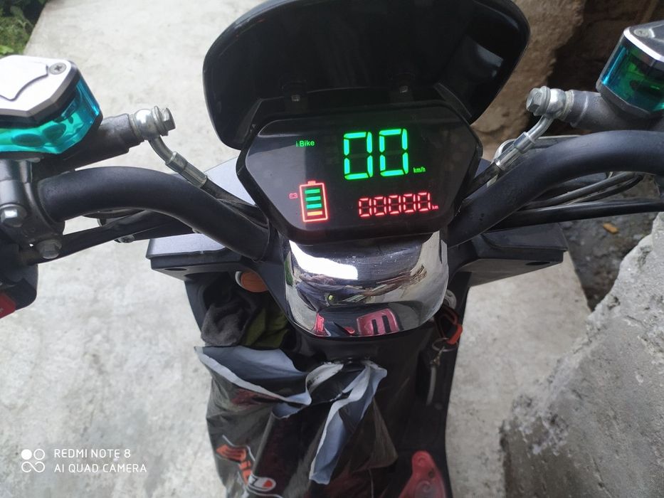 Elektromoped sotiladi