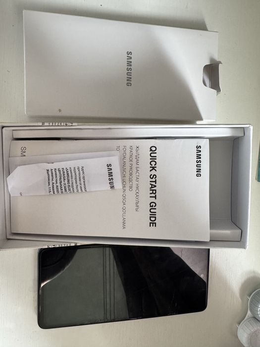 Продам Samsung A52 с коробкой с документами