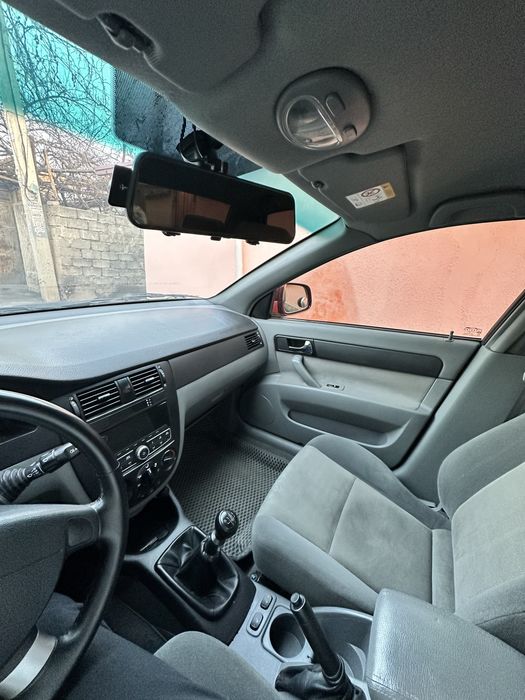 Продается Gentra 1 механика евро 2016 год 146км