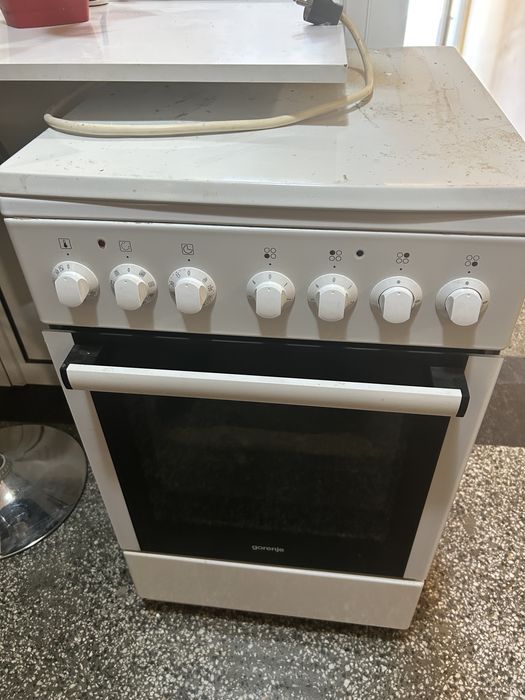 Фурна Gorenje + Абсорбатор Höbert бонус apple Ipad Air 2