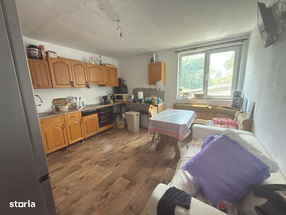 Casa noua, 300mp, P+E+M, amprenta 120mp, teren 500mp, Vanatori, Galati
