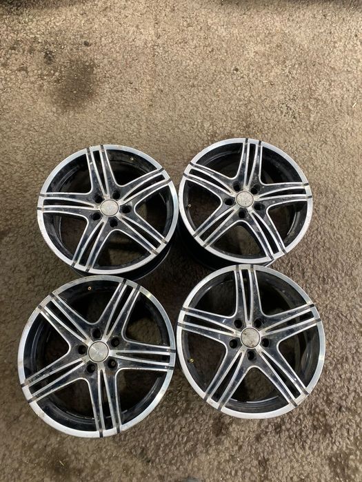 Продаю диски комплект хороший состояние