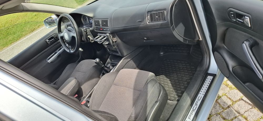 Vw Golf4 Model Pacific An 2005 1.9TDI AXR Euro4 Unic Proprietar