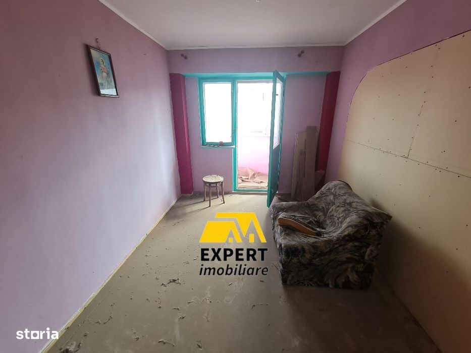 Apartament 4 camere Radu Negru aproape de C. Calarasilor