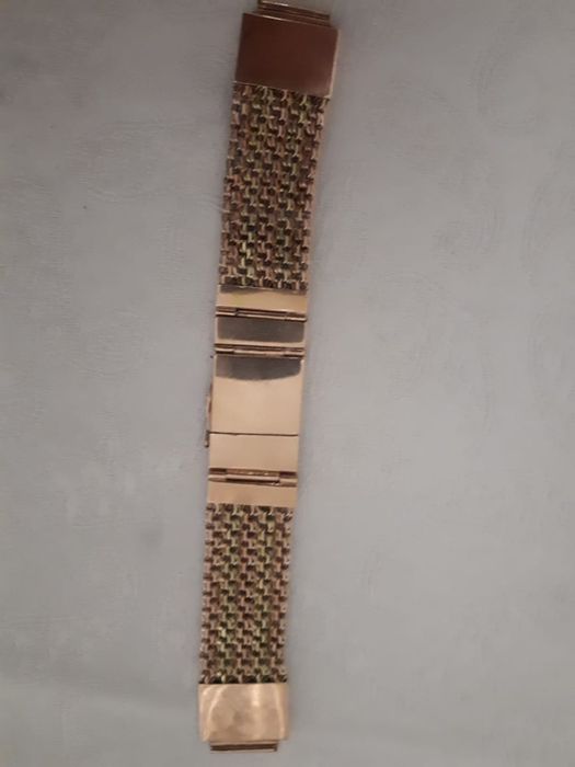 Золотой браслет комбинированный.