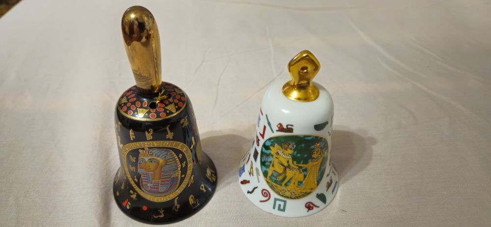 Vand clopotei ornamentali de colectie.Vezi cele 8 poze atasate