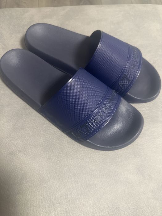 Продава EA7  Emporio Armani