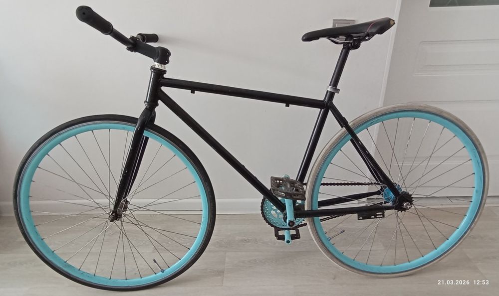 Велосипед универсальный фикс+городской. Размер М