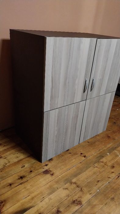 Шкафове 3 броя от секция