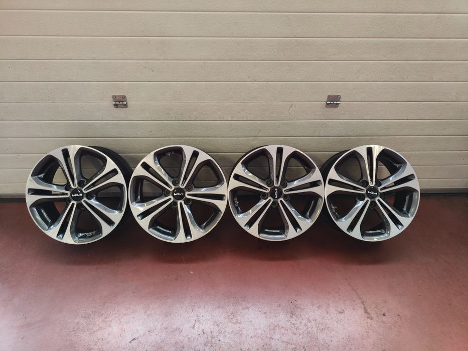 17"5x114.3/67.1 оригинални джанти от Kia