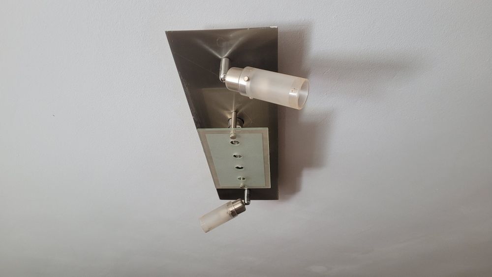 Vand 1 lustra si 2 aplici de perete