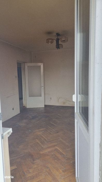 Apartament ultracentral 3 camere, balcon, lift, 70mp