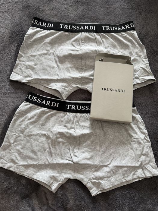 Trussardi set 2 boxeri gri cu banda  neagra marimea M noi originali