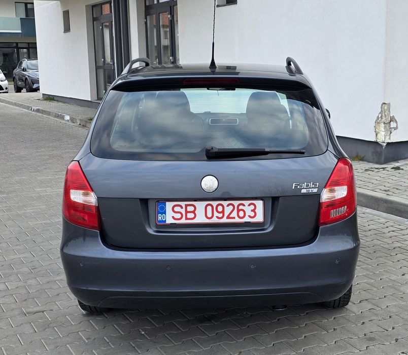 Skoda Fabia 1.6 benzina facelift cutie automată 2008