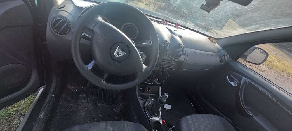 Dacia Duster 1,6 i , Дачия Дъстър на Части!
Август 2010
