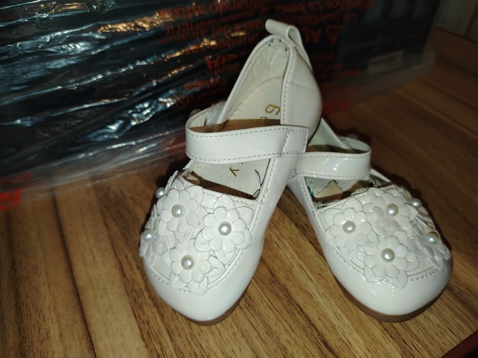 Туфельки детские новые