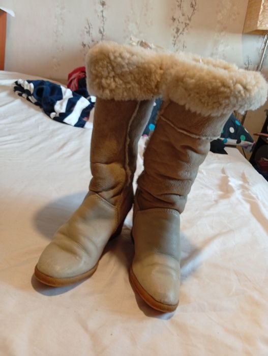 Дамски ботуши от естествена агнешка кожа с вълна,