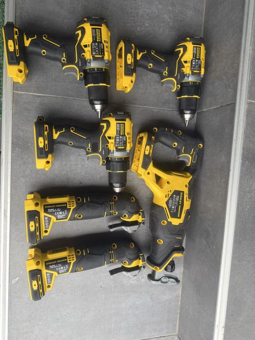 Vind set corpuri STANLEY  FATMAX  toate brhusheles noi neutilizate