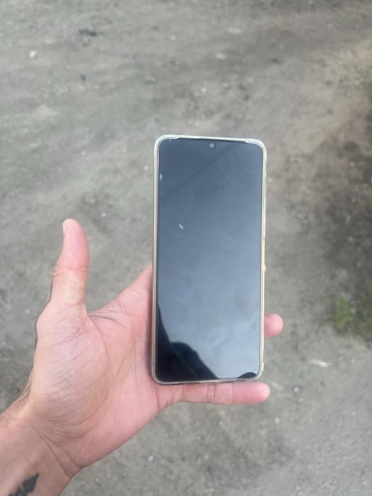 Продам телефон Vivo Y04