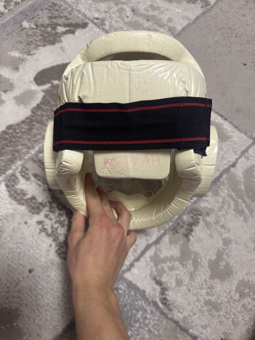 Шлем для каратэ продается