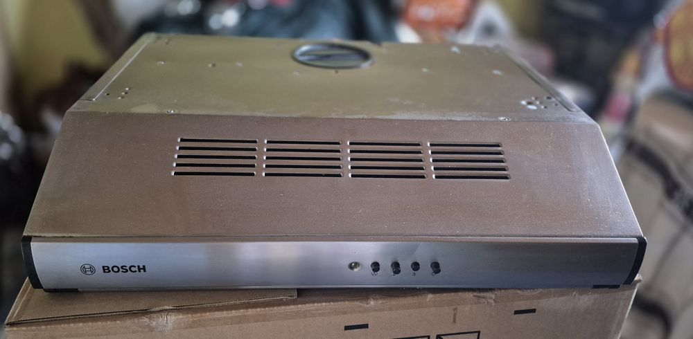 Продам вытяжку в хорошим срстояние