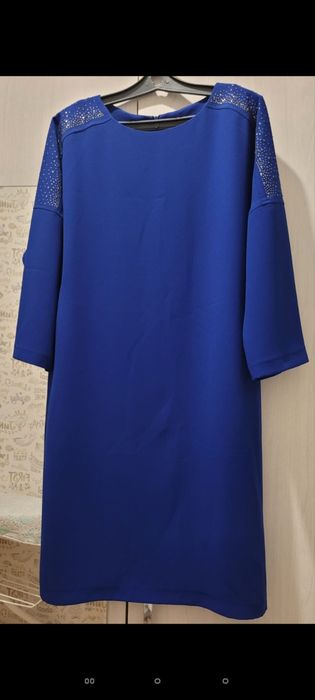 Продам женские вечерние платья