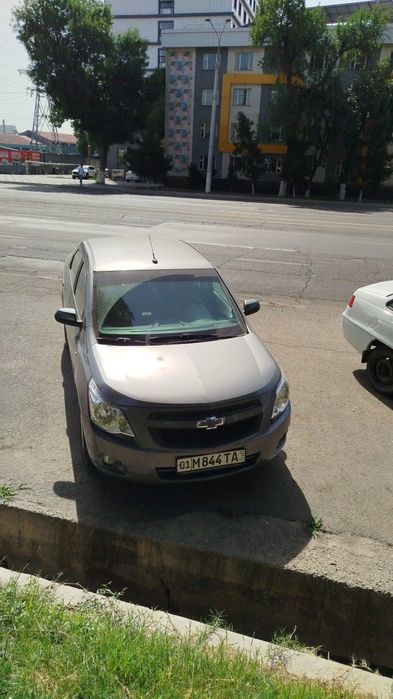 Автомобиль Кобальт