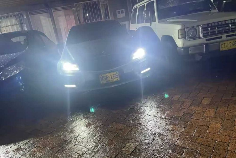 Дневни светлини за предна бноя за Мерцедес В204 В212 Р172 Mercedes W204 W212 R172 DRL предната броня