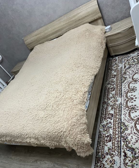 Двухспальная кровать